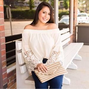 Meet your Posher, Carly